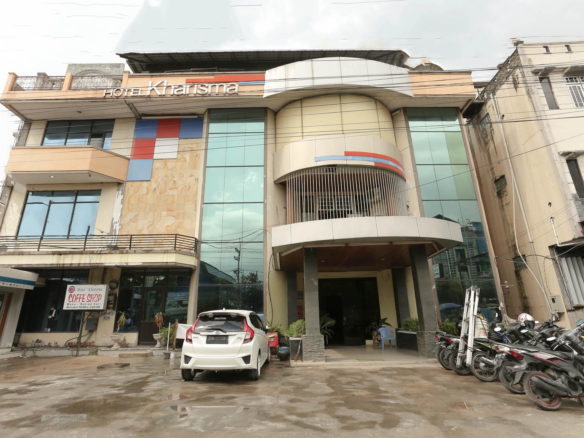 Urbanview Hotel Kharisma Banjarmasin بانجارماسين المظهر الخارجي الصورة