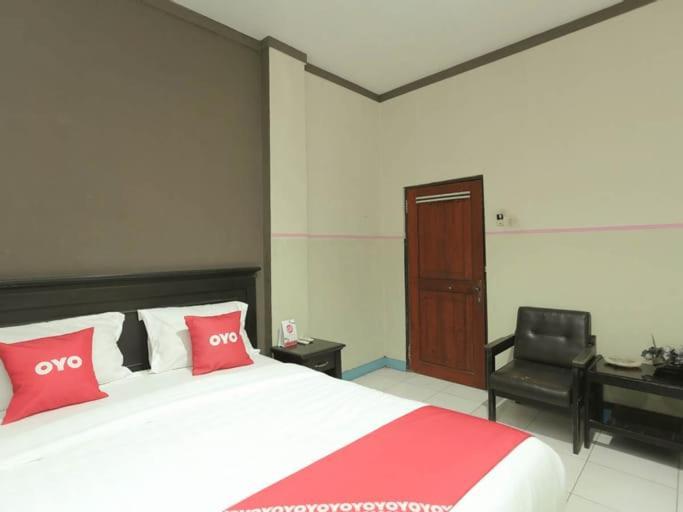 Urbanview Hotel Kharisma Banjarmasin بانجارماسين المظهر الخارجي الصورة